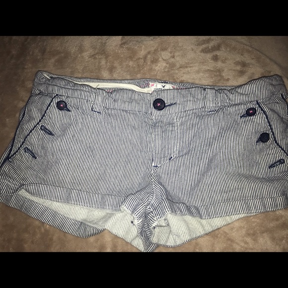 Cute name brand shorts - Picture 8 of 12